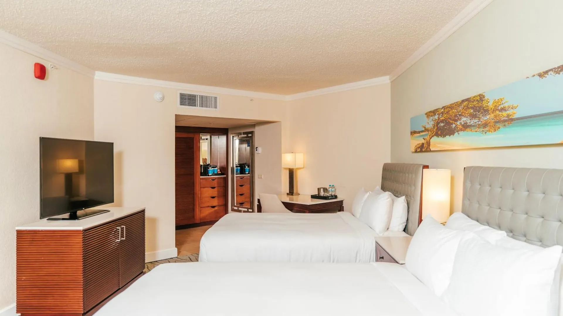 ****  Hilton Aruba Caribbean Resort & Casino Palm Beach Aruba